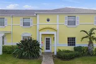 220 Pompano Dr SE, Saint Petersburg, FL 33705 - Photo 1