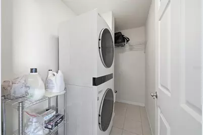 220 Pompano Drive SE #D, Saint Petersburg, FL 33705 - Photo 14