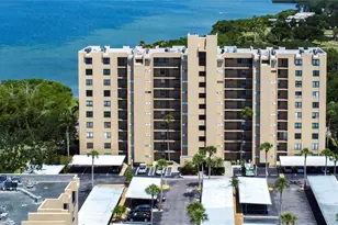 2616 Cove Cay Dr, Clearwater, FL 33760 - Photo 2