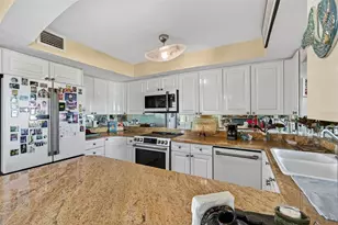 3200 Gulf Blvd, Saint Pete Beach, FL 33706 - Photo 14