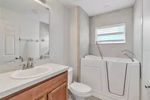 3509 King George Ln, Seffner, FL 33584 - Photo 26
