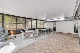 3509 King George Ln, Seffner, FL 33584 - Photo 18