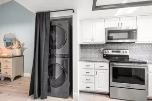 9747 86th Ave, Seminole, FL 33777 - Photo 26