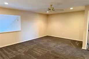 6400 46th Ave N, Kenneth City, FL 33709 - Photo 16