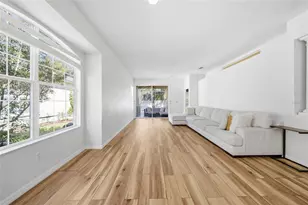 3343 Chapel Creek Cir, Wesley Chapel, FL 33544 - Photo 4