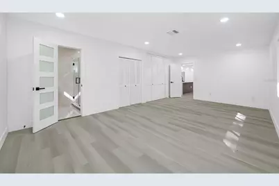 7601 Pine Hill Drive, Tampa, FL 33617 - Photo 28