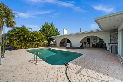 2129 W Tobago Circle, Fort Myers, FL 33905 - Photo 32