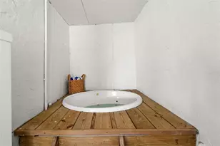 2129 W Tobago Cir, Fort Myers, FL 33905 - Photo 56