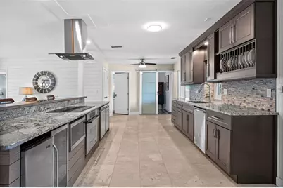 2129 W Tobago Circle, Fort Myers, FL 33905 - Photo 6