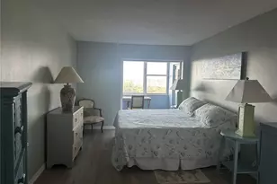 4725 Cove Cir, Saint Petersburg, FL 33708 - Photo 10