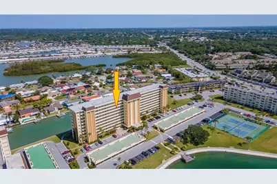4725 Cove Circle #804, Saint Petersburg, FL 33708 - Photo 2