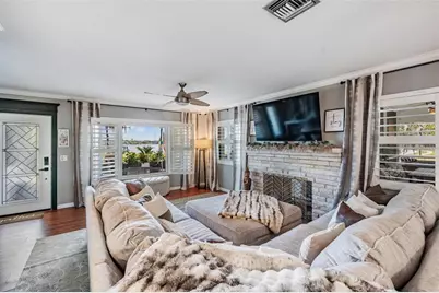 302 Whitcomb Boulevard, Tarpon Springs, FL 34689 - Photo 4