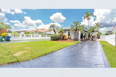 2810 SW 114th Avenue, Miami, FL 33165 - Photo 4