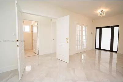 2810 SW 114th Avenue, Miami, FL 33165 - Photo 10