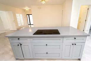 2810 SW 114th Ave, Miami, FL 33165 - Photo 8