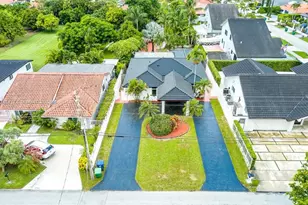 2810 SW 114th Ave, Miami, FL 33165 - Photo 2