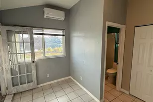 12510 Forest Hills Dr, Tampa, FL 33612 - Photo 14