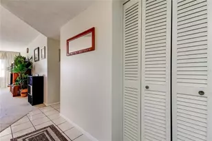 4775 Cove Cir, Saint Petersburg, FL 33708 - Photo 14