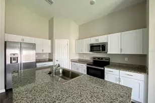 12921 Twin Bridges Dr, Riverview, FL 33579 - Photo 4