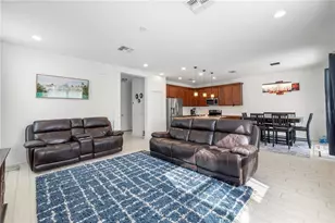 19926 Stone Pine Cir, Lutz, FL 33558 - Photo 8