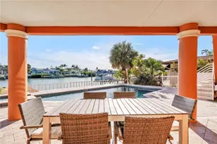 7924 3rd Ave S, Saint Petersburg, FL 33707 - Photo 10