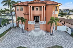 7924 3rd Ave S, Saint Petersburg, FL 33707 - Photo 2