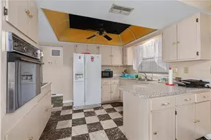 1715 S Jefferson Ave, Largo, FL 33770 - Photo 8