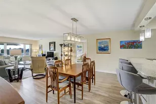 100 Bluff View Dr, Belleair Bluffs, FL 33770 - Photo 8