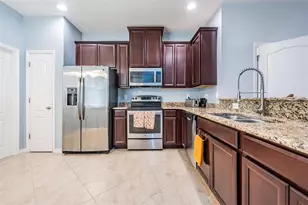 2106 Lennox Dale Ln, Brandon, FL 33510 - Photo 8