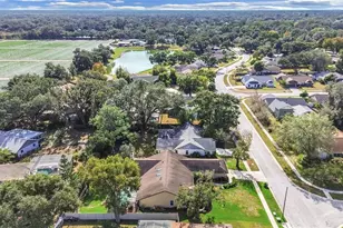 305 Running Horse Rd, Seffner, FL 33584 - Photo 4