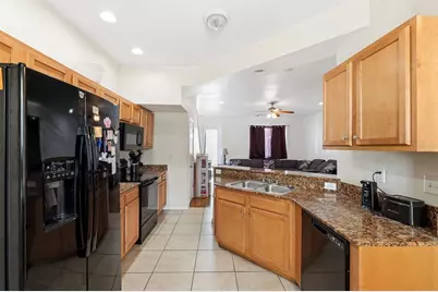 3773 42nd Avenue N, Saint Petersburg, FL 33714 - Photo 4