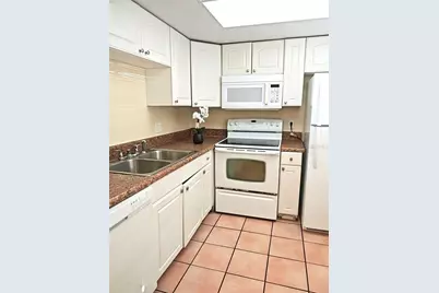 [Address not provided], Tampa, FL 33615 - Photo 4