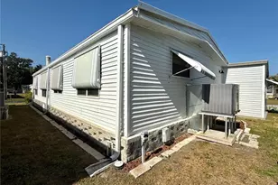 6821 Americana Dr NE, Saint Petersburg, FL 33702 - Photo 2