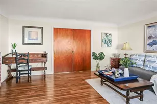 13494 Bellewood Ave, Seminole, FL 33776 - Photo 6