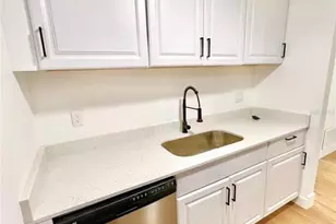 4930 Elkner St, New Port Richey, FL 34652 - Photo 6