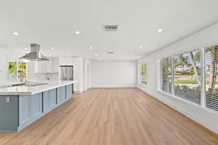 819 Jacaranda Dr, Largo, FL 33770 - Photo 14