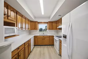 4859 Independence Dr, Bradenton, FL 34210 - Photo 22
