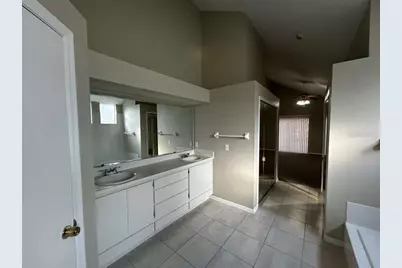 [Address not provided], Tampa, FL 33625 - Photo 8