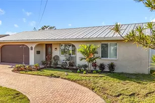 4990 Dover St NE, Saint Petersburg, FL 33703 - Photo 4