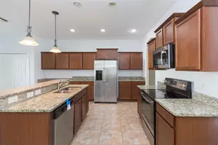 1803 Palm Warbler Ln, Ruskin, FL 33570 - Photo 12