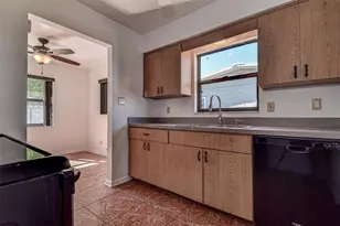 7726 33rd Ave N, Saint Petersburg, FL 33710 - Photo 10