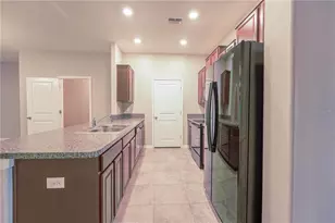 10685 Lake Montauk Dr, Riverview, FL 33578 - Photo 8