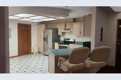 8404 Barrett Place, Tampa, FL 33617 - Photo 12