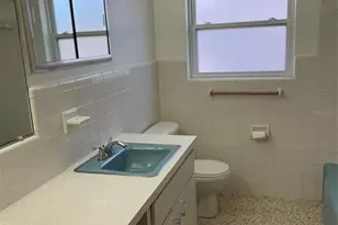 2420 68th Ave S, Saint Petersburg, FL 33712 - Photo 8