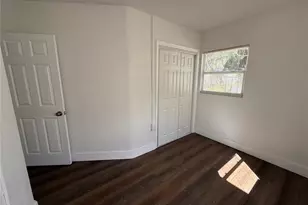 5042 5th St, Zephyrhills, FL 33542 - Photo 10