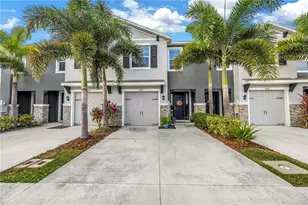 8637 Daydream St, Sarasota, FL 34238 - Photo 4