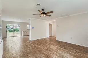 37413 Harper Dr, Zephyrhills, FL 33541 - Photo 6