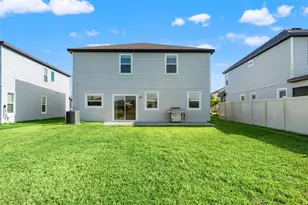 8223 Abby Brooks Cir, Wesley Chapel, FL 33545 - Photo 10