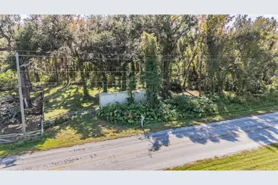 18113 672 Highway, Lithia, FL 33547 - Photo 1