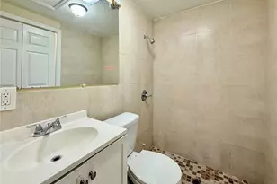 4216 Ann Wy, Sarasota, FL 34232 - Photo 16